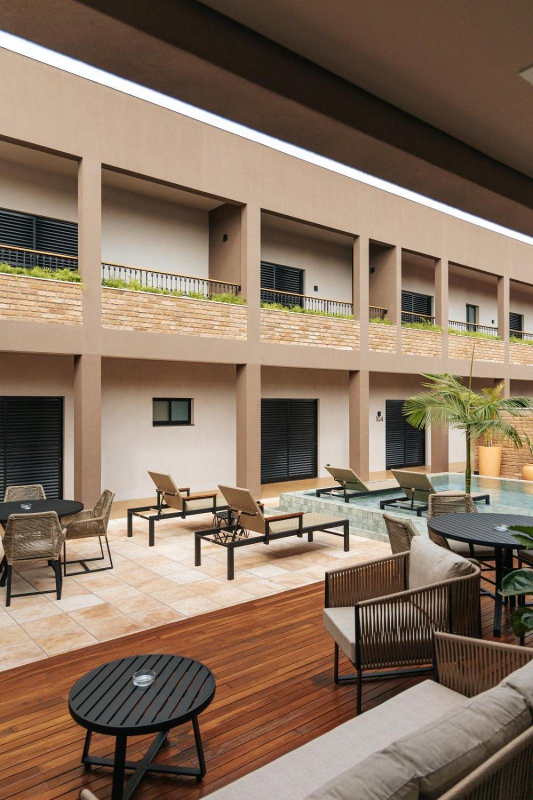 Hotel Nova *